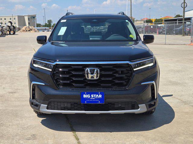 new 2025 Honda Pilot car, priced at $48,375