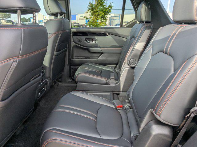 new 2025 Honda Pilot car, priced at $48,990