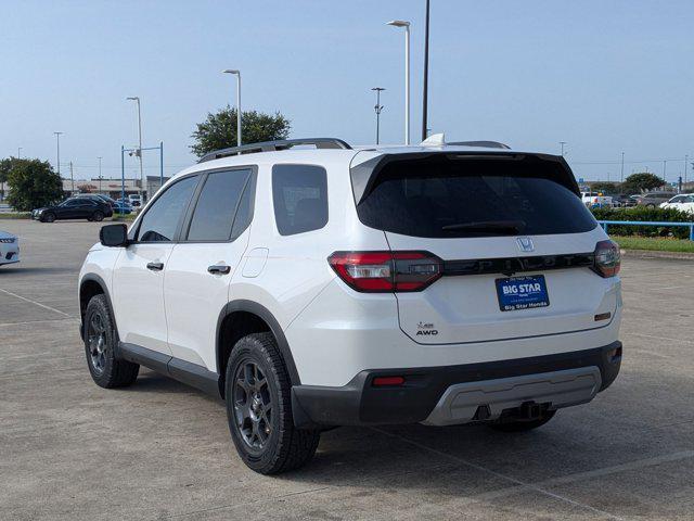 new 2025 Honda Pilot car, priced at $48,990