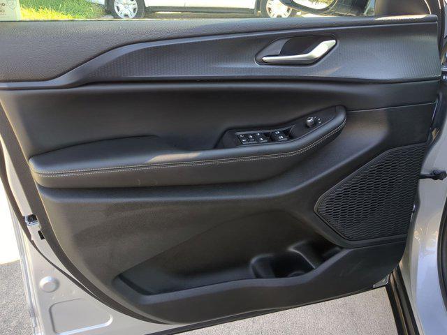 used 2024 Jeep Grand Cherokee car, priced at $29,500