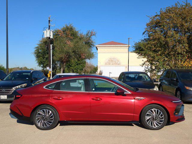 used 2024 Hyundai Sonata Hybrid car, priced at $28,500