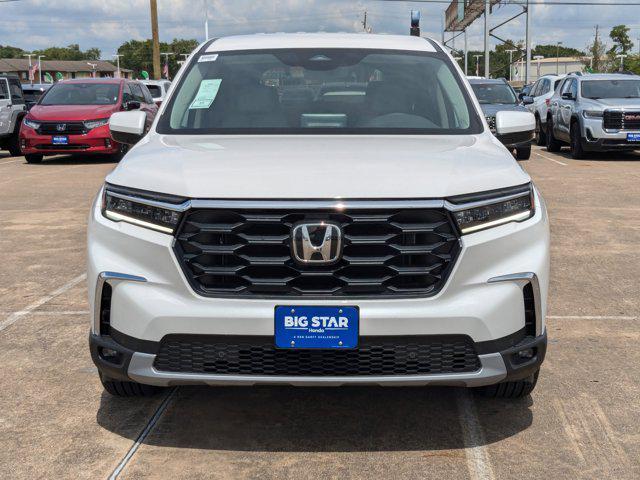 new 2025 Honda Pilot car, priced at $42,280