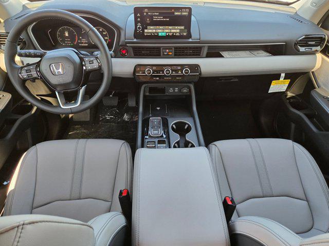 new 2025 Honda Pilot car, priced at $48,180