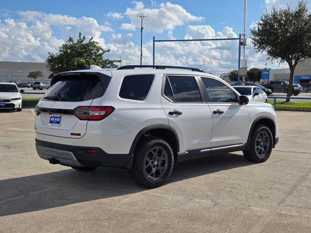 new 2025 Honda Pilot car, priced at $48,730
