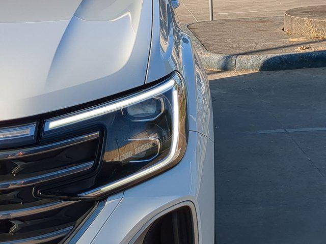 used 2024 Volkswagen Atlas car, priced at $30,000