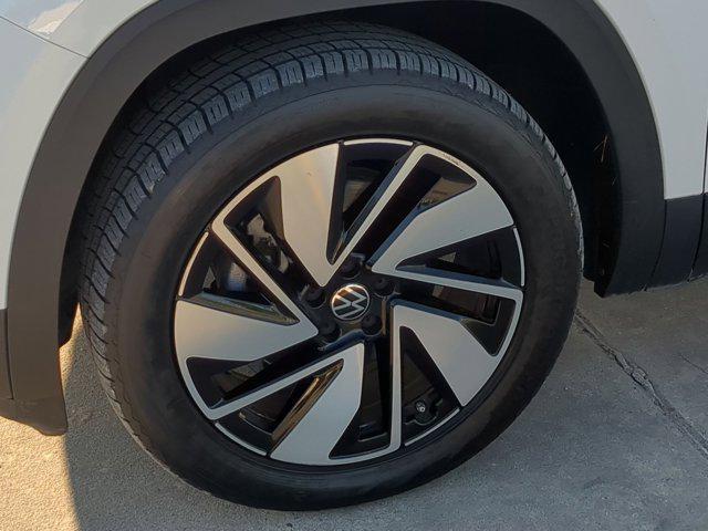 used 2024 Volkswagen Atlas car, priced at $30,000