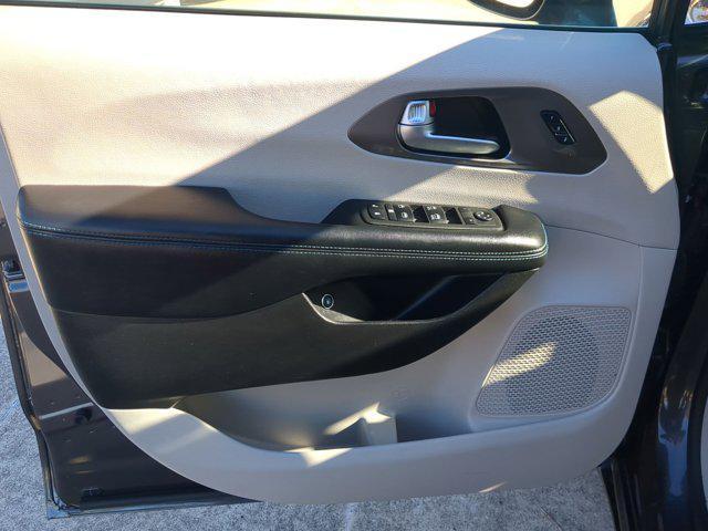 used 2021 Chrysler Pacifica Hybrid car, priced at $22,000