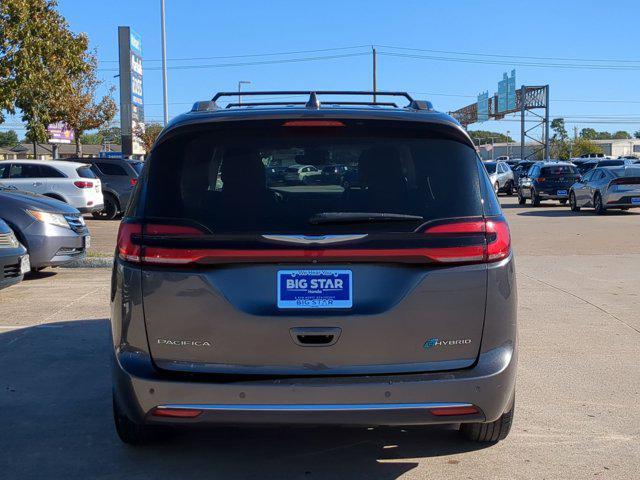 used 2021 Chrysler Pacifica Hybrid car, priced at $22,000