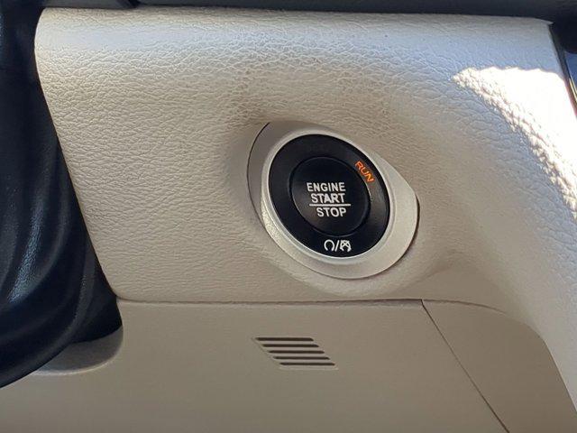 used 2021 Chrysler Pacifica Hybrid car, priced at $22,000