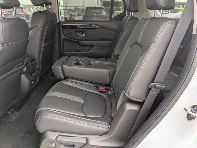 new 2025 Honda Pilot car, priced at $44,905