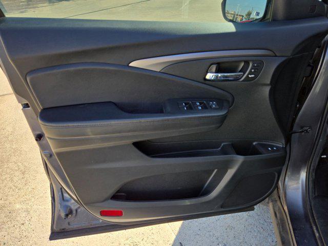 used 2021 Honda Pilot car, priced at $23,000