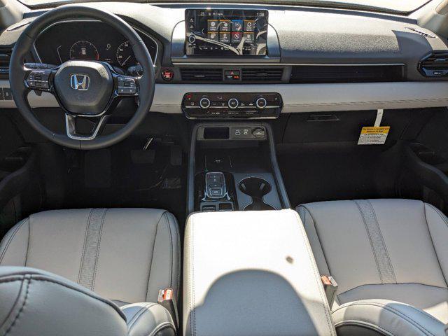 new 2025 Honda Pilot car, priced at $45,750