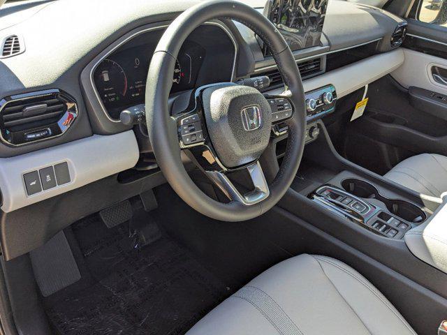 new 2025 Honda Pilot car, priced at $45,750