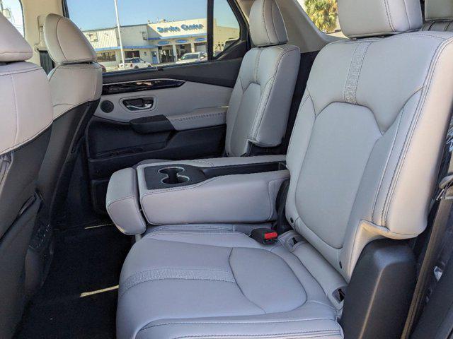 new 2025 Honda Pilot car, priced at $45,750