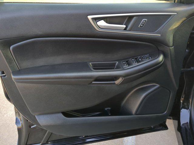 used 2023 Ford Edge car, priced at $20,000