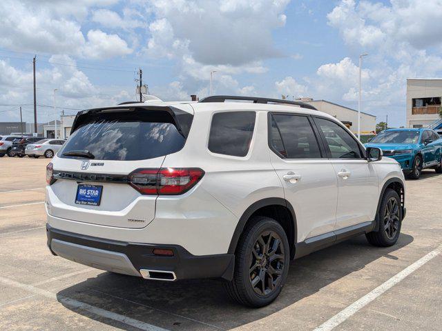 new 2025 Honda Pilot car, priced at $49,305