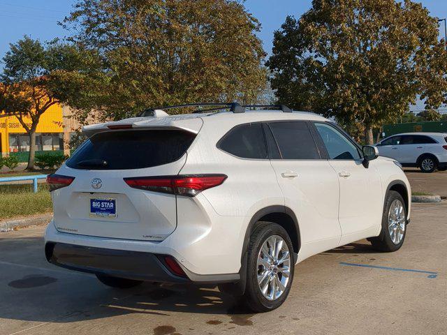 used 2023 Toyota Highlander car, priced at $35,000