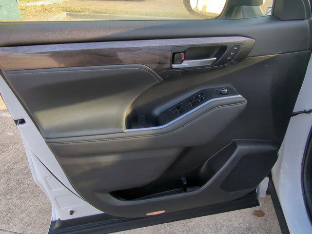 used 2023 Toyota Highlander car, priced at $35,000