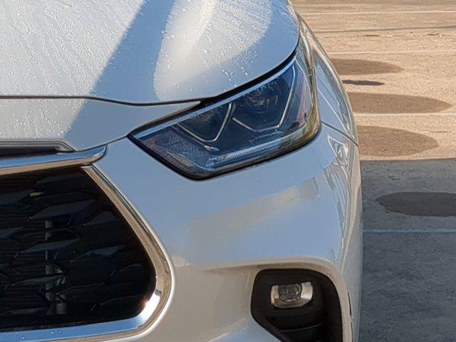 used 2023 Toyota Highlander car, priced at $35,000