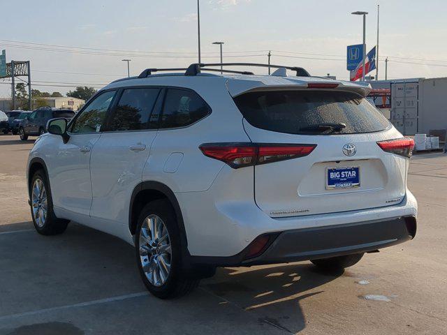 used 2023 Toyota Highlander car, priced at $35,000