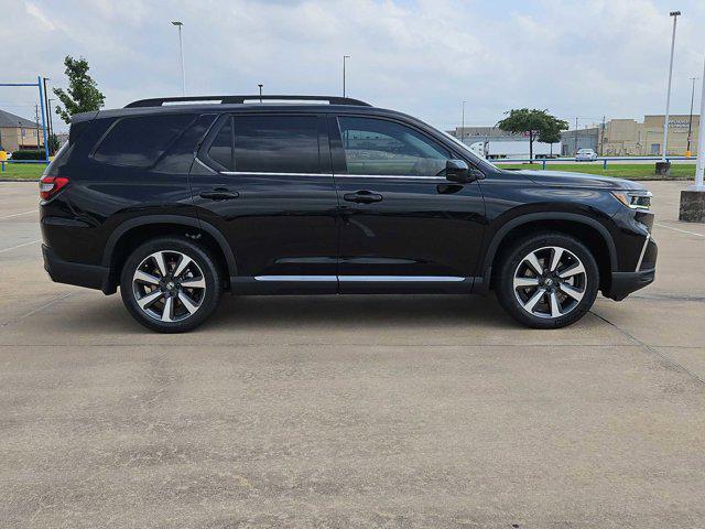 new 2025 Honda Pilot car, priced at $45,885