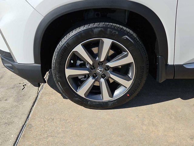 new 2025 Honda Pilot car, priced at $50,830