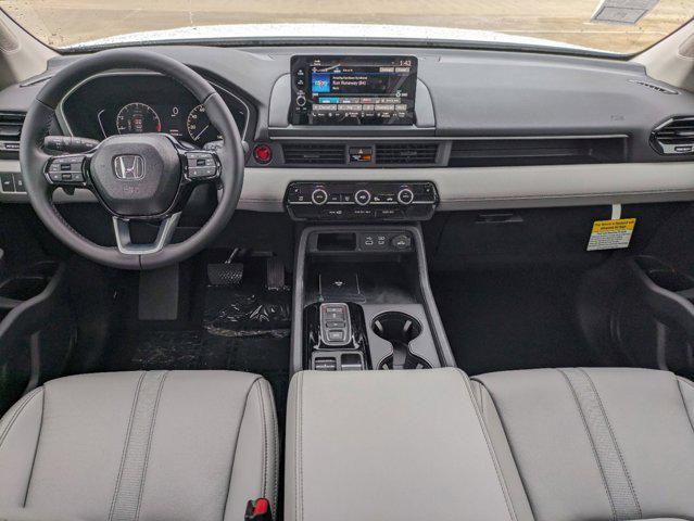new 2025 Honda Pilot car, priced at $41,550