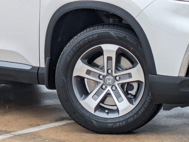 new 2025 Honda Pilot car, priced at $41,550