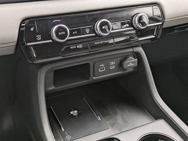 new 2025 Honda Pilot car, priced at $41,550