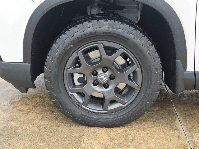 new 2025 Honda Pilot car, priced at $48,250