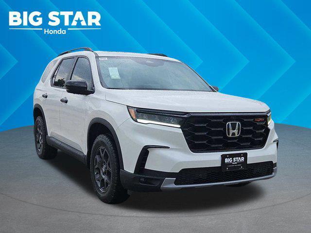 new 2025 Honda Pilot car, priced at $48,250