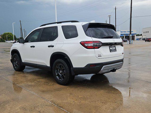 new 2025 Honda Pilot car, priced at $48,205