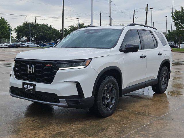 new 2025 Honda Pilot car, priced at $48,205