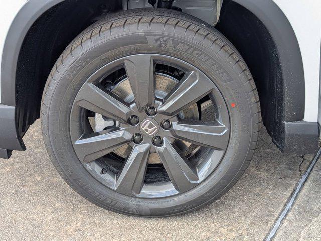 new 2025 Honda Pilot car, priced at $40,187