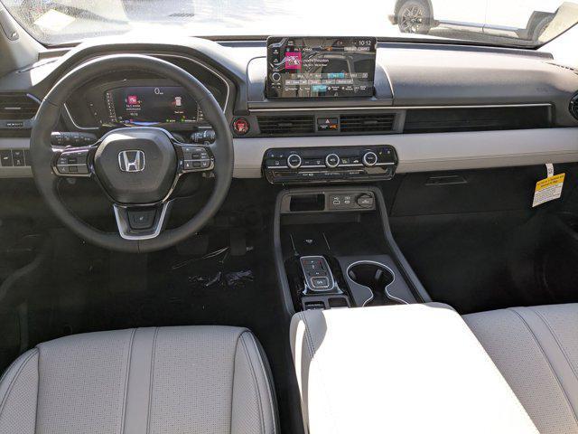 new 2025 Honda Pilot car, priced at $50,375