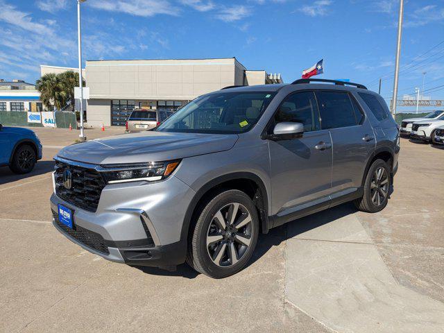 new 2025 Honda Pilot car, priced at $50,375