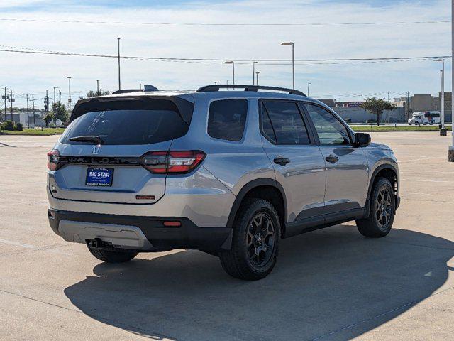 new 2025 Honda Pilot car, priced at $47,795