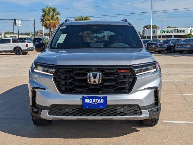 new 2025 Honda Pilot car, priced at $47,795