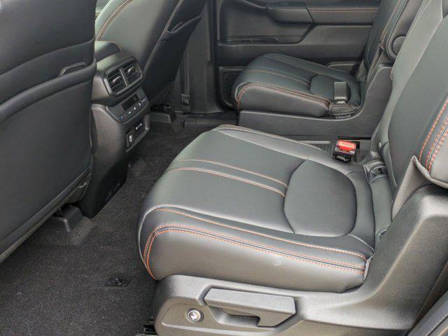 new 2025 Honda Pilot car, priced at $47,795