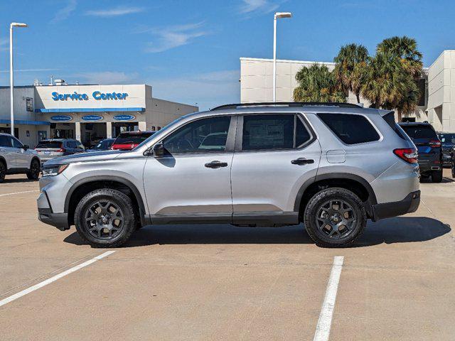 new 2025 Honda Pilot car, priced at $47,795