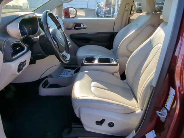 used 2021 Chrysler Pacifica Hybrid car, priced at $21,500