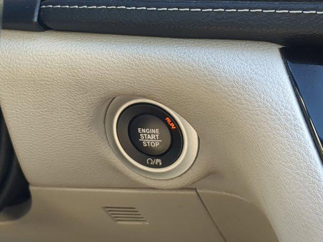 used 2021 Chrysler Pacifica Hybrid car, priced at $21,500