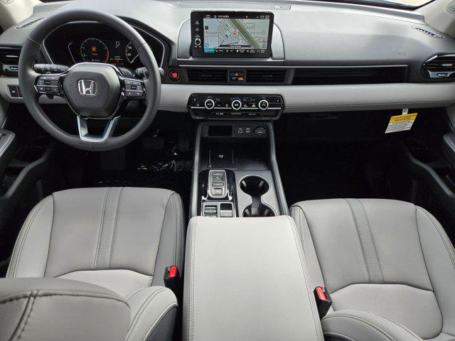 new 2025 Honda Pilot car, priced at $48,280