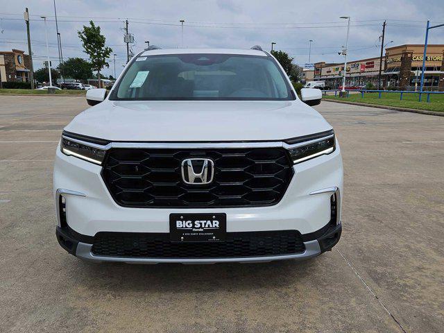 new 2025 Honda Pilot car, priced at $45,305