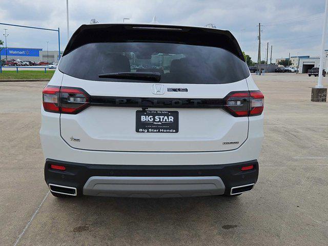 new 2025 Honda Pilot car, priced at $45,305