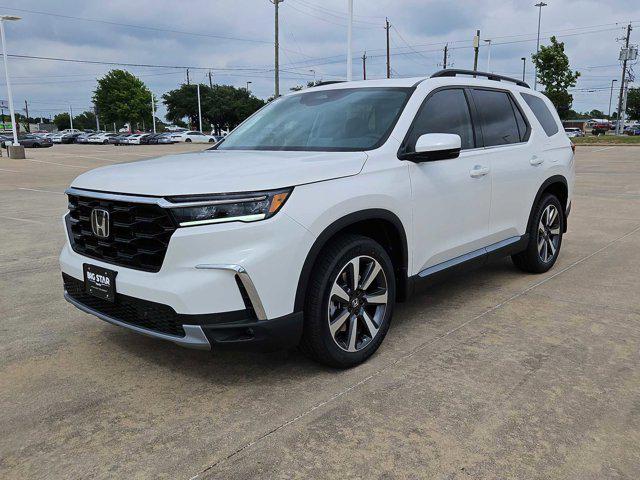 new 2025 Honda Pilot car, priced at $45,305