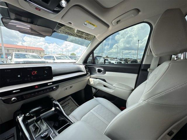 used 2025 Kia Sorento car, priced at $32,800