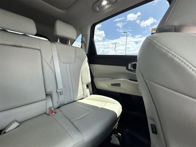 used 2025 Kia Sorento car, priced at $32,800