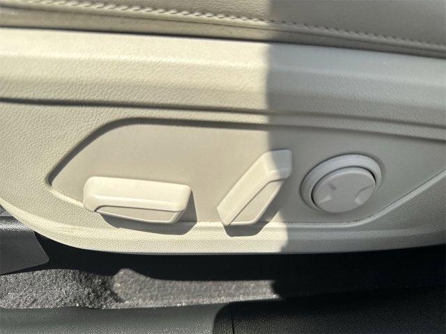used 2025 Kia Sorento car, priced at $32,800