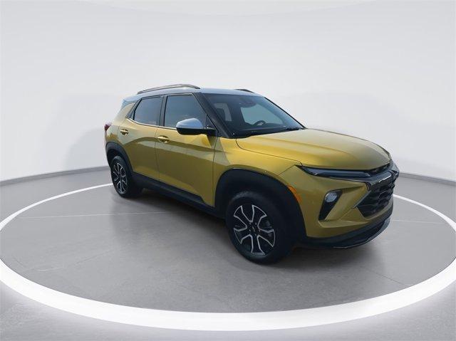 new 2025 Chevrolet TrailBlazer car, priced at $32,575